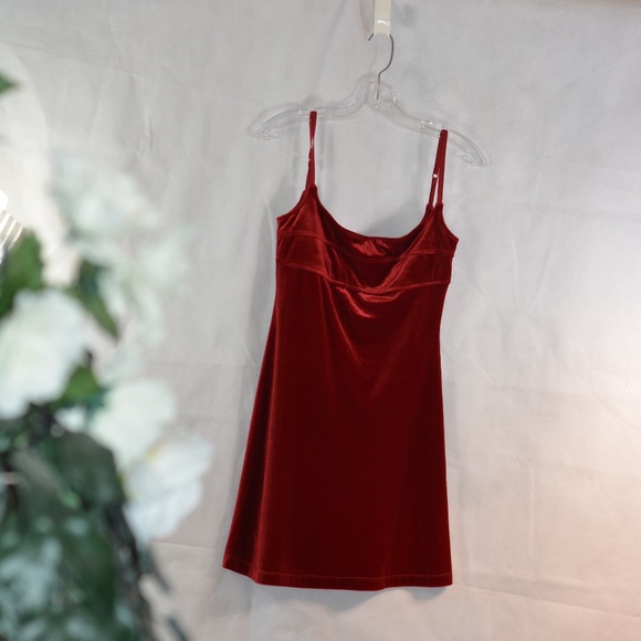 Red Stretch Velvet Dress SZ S Le Chateau - Picture 2 of 7